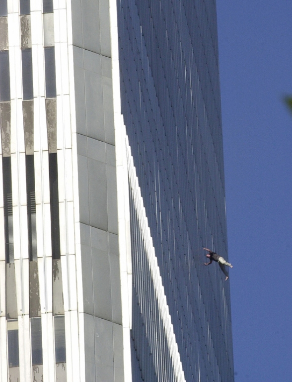 wtc-person-falling-photo7.jpg