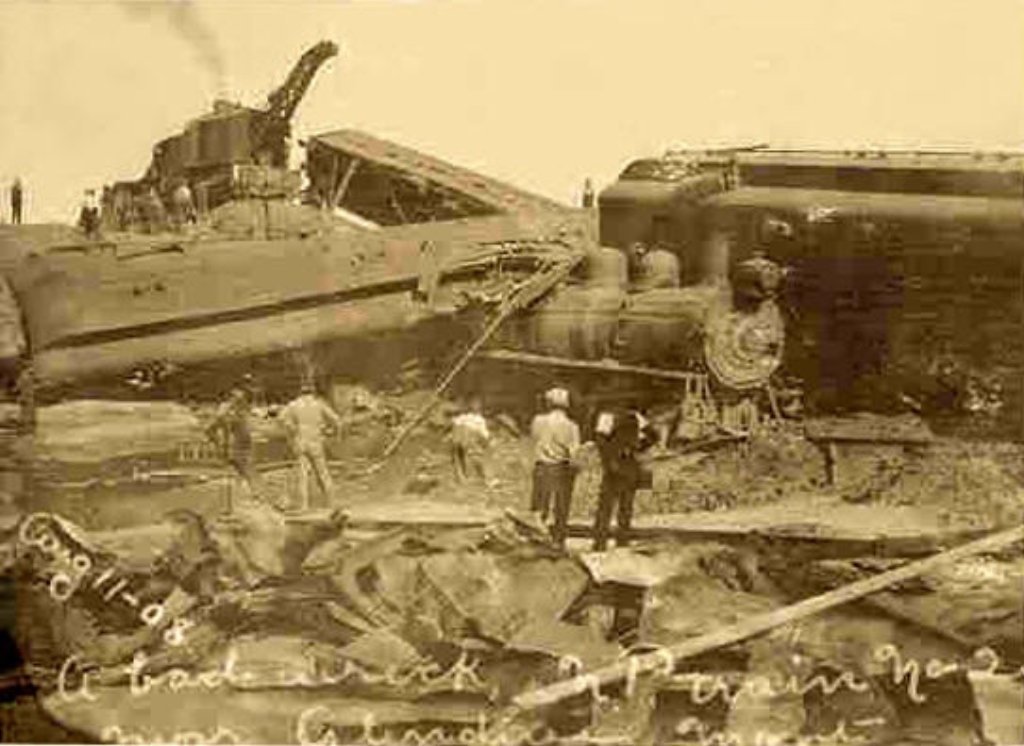 MTglendive-trainwreck11aug1908r.jpg