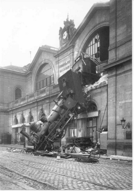 Train_20wreck_202_20vertical_20050215_small.jpg