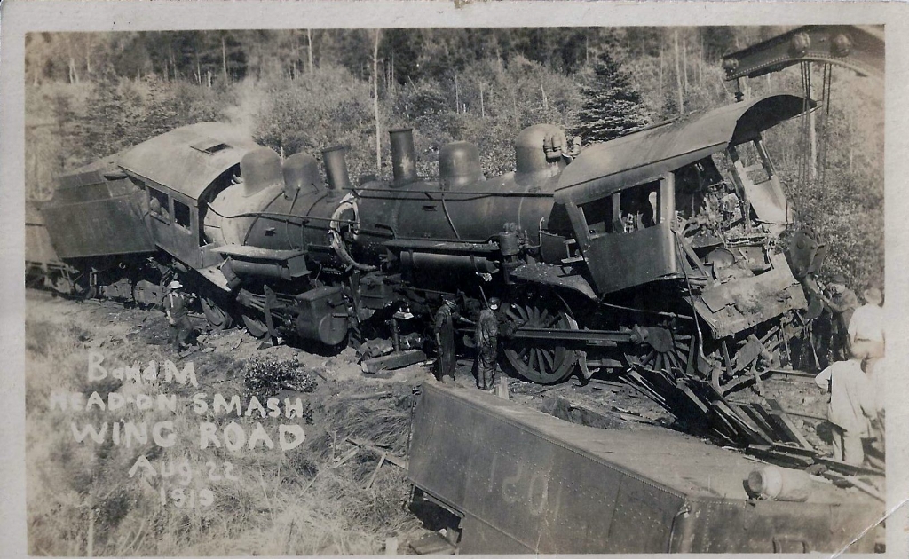 train-wreck-1919.jpg