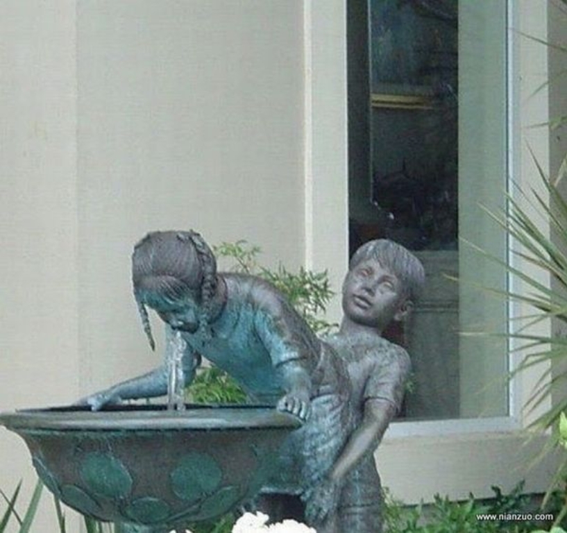 strange-statues14.jpg