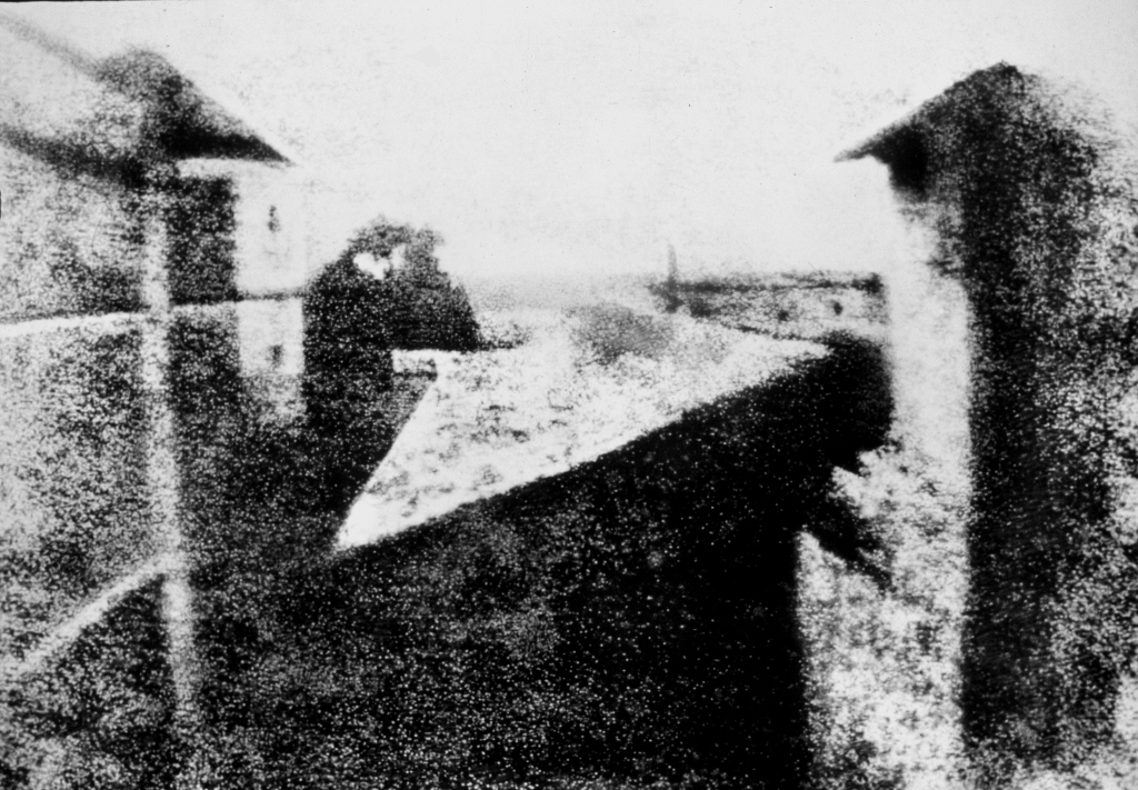 OLDEST-photo-1826-View_from_the_Window.jpg