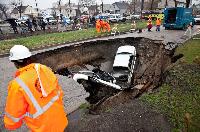 nbw_chicagosinkhole_006.jpg