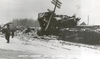 picture_lanse_1950s_train_wreck2.jpg