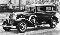 1931%20Peerless%20Master%20Eight%20DeLuxe%20sedan.png