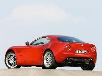 Alfa-Romeo-8C-Competizione-36-CW6FOG2DB7-1600x1200.jpg